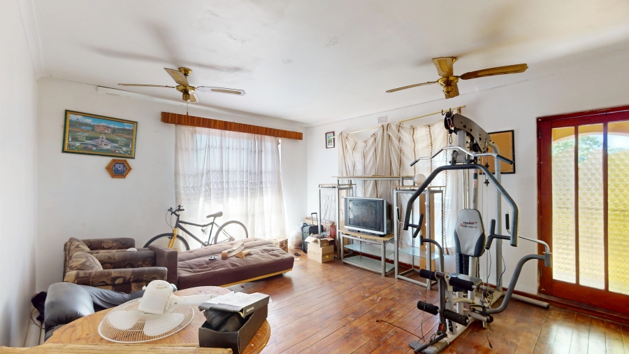 9 Bedroom Property for Sale in Firgrove Western Cape